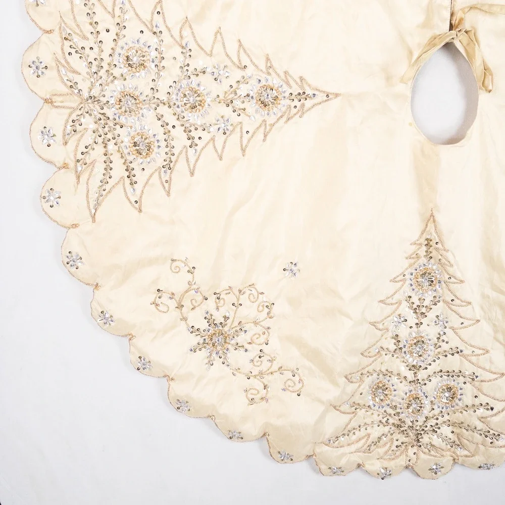 Pier 1 Imports Christmas Tree Skirt Cream Beaded Sequin Embroidered Gold Luxe